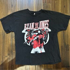 Vintage Julio Jones Matt Ryan NFL Football Graphic T-Shirt